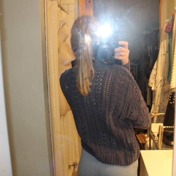 KENDALL + KYLIE Sweater - Picture 2 of 6